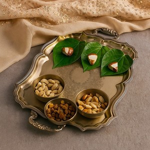 Poignées de plateau de service décoratives en laiton vintage |   Plateau rectangulaire en métal gravé pour le thé et les collations, pour la maison, l'hôtel, les mariages - Product Image 2