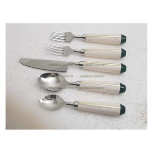 Juego de cubiertos de acero inoxidable con mango de resina, precio al por mayor, juego de cubiertos pulidos con espejo, juego de cubiertos de cocina, vajilla - Product Image 3