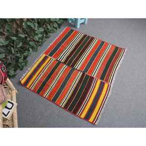 พรมคิลิมตุรกีโบราณ ขนาด 3.3x2.6 ฟุต (100x80 ซม.) พรมขนสัตว์ลายดอกไม้สีแดง - Product Image 1