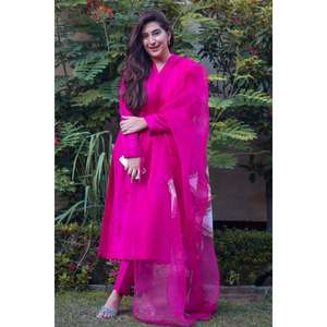 Ensemble chemise et dupatta en mousseline de soie Fuchsia Dreams pour le printemps/été - Product Image 1