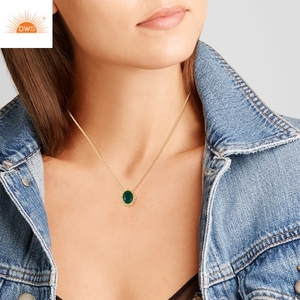 Diseño hecho a mano 18K chapado en oro Natural verde ónix piedra preciosa flor colgante collar Demi joyería fina fabricante - Product Image 3