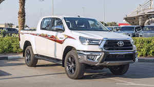OFFRE EXCEPTIONNELLE : Toyota <span class=keywords><strong>HILUX</strong></span> DOUBLE CABINE PICK-UP 2024 d'<span class=keywords><strong>occasion</strong></span>, économique et performante - Product Image 3