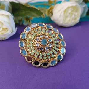 Fournisseur de bijoux traditionnels indiens cristal Kundan Meenakari ronde grande bague de mariage avec bijoux réglables pour les femmes - Product Image 2