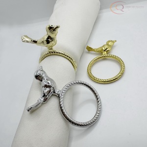 Anneaux de serviette décoratifs en métal de qualité supérieure pour table à manger, en stock, adaptés aux mariages, aux fêtes, aux dîners festifs - Product Image 4