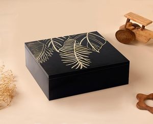 Boîte à bijoux en bois personnalisable classique, imprimée, avec un grand espace de rangement pour bagues, bracelets, boucles d'oreilles, colliers, pendentifs, prix de gros - Product Image 1