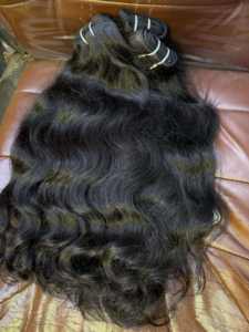 Vrais cheveux humains bruts noirs naturels pour les femmes cheveux indiens de première qualité doux épais cheveux non traités solides de haute qualité pour le tissage - Product Image 5