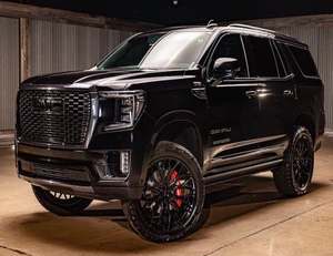 GMC Yukon Denali Ultimate 4WD 2023 en Excelentes Condiciones, con Motor V8 de 6.2L (420 hp, 460 lb-ft de Torque), Transmisión Automática de 10 Velocidades - Product Image 1