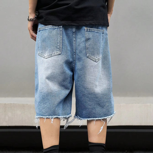 Bermuda en denim déchiré pour hommes, short personnalisé bleu clair, design vieilli, tissu de haute qualité, détails élégants sur les poches, shorts pour hommes - Product Image 5