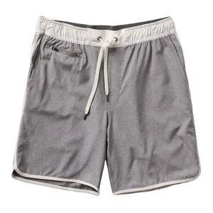 Short de sport athlétique pour hommes de vente chaude conception et Logo sur mesure motif solide à séchage rapide avec poches zippées Shorts pour hommes - Product Image 3
