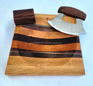 มีดตัดพิซซ่าสีเงินอเนกประสงค์พร้อมปลอกหนังทำจากสแตนเลสอเนกประสงค์เป็นมิตรกับสิ่งแวดล้อมแบบดั้งเดิม - Product Image 4