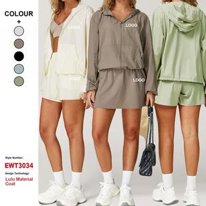 Veste de protection solaire de sport pour femmes à séchage rapide personnalisée de haute qualité respirante UPF50 + Protection UV capuche fermeture éclair longueur courte - Product Image 2