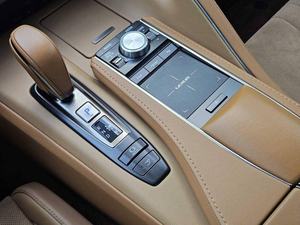 Coche usado 2018 Lex-us LC500 Base muy limpio sin accidentes - Product Image 4