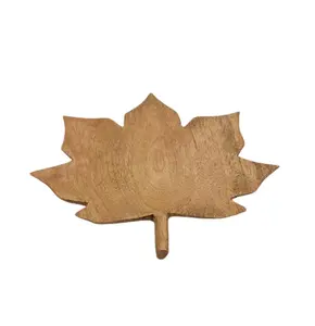 창조적 인 디자인 손 조각 아카시아 나무 미니 잎 모양의 간식 플래터 인도 제조 업체 도매상