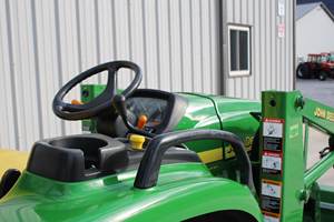 Tractor John Deere 4610 del 2004 en venta - Product Image 2