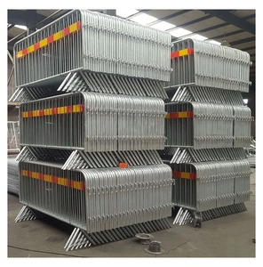 Barrière de sécurité en acier de haute qualité pour le contrôle des foules lors de concerts, clôture en acier pour la construction - Product Image 1