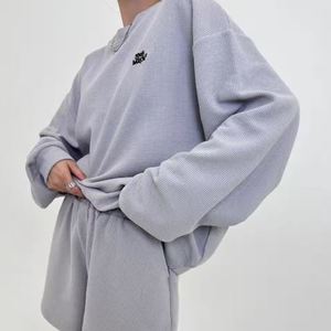 À la mode femmes gaufré gris 100% coton hiver à capuche avant grande taille lâche tricot décontracté sport court - Product Image 4