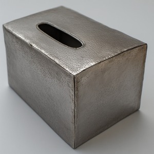 Boîte à mouchoirs élégante et moderne multifonctionnelle, structure métallique durable, design artisanal pour un usage domestique et commercial, organisation élégante - Product Image 4