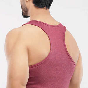 Camisetas sin mangas transpirables de color personalizado para hombre, camisetas sin mangas de algodón de secado rápido con impresión de logotipo personalizado sostenible para hombre - Product Image 4