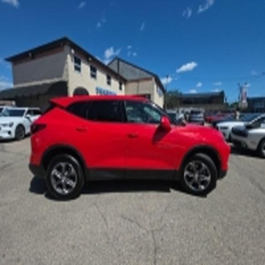 Chevrolet Blazer LT 2022 d'occasion, conduite à gauche, sièges en cuir, caméra de recul, toit ouvrant, écran tactile, prêt à être expédié - Product Image 2