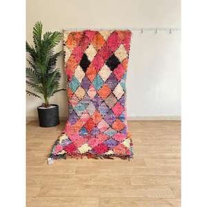 Tapis Boucherouite marocain authentique fait main, style bohème chic, coloré, vintage, artisanat Atlas, décoration. - Product Image 1
