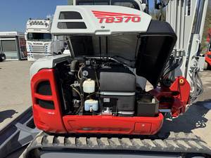 Excavadora Mini de Construcción Takeuchi TB370 de 6.7 Toneladas, 56.9 HP, Diésel Turbo, Profundidad de Excavación de 4.08 m, Alcance de 6.69 m, Fuerza de Rotura de 65 kN - Product Image 6