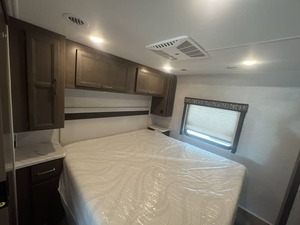 รถบ้านมือสองสภาพดี ปี 2023 รุ่น Thor Ace 29D Class A เครื่องยนต์แก๊ส - Product Image 2