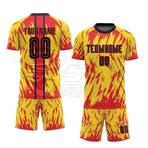 Fabricant pakistanais de maillots de football personnalisés par sublimation et de shorts d'équipe, uniformes de football - Product Image 1