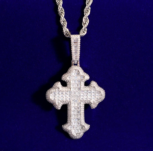 Colgante de Cruz con Diamantes Moissanite VVS de Lujo, Colgante de Plata 925, Joyería Hip Hop, Colgante de Cruz Personalizado con Moissanite - Product Image 5