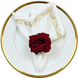 Anillo para Servilletas con Rosa Colombiana Roja, Hecho a Mano, Flor de Terciopelo con Base de Madera, para Decoración de Mesa de Boda u Hotel, Venta al Por Mayor - Product Image 2