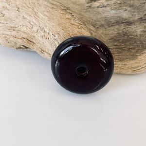 Petit pendentif en ambre cerise, ambre baltique naturel - Product Image 3