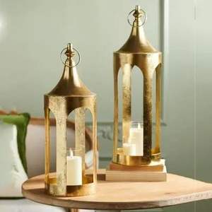 Lanterne à bougie en laiton à dôme rond avec une finition luxueuse, idéale pour les intérieurs royaux, les cérémonies religieuses ou les cadeaux traditionnels - Product Image 2