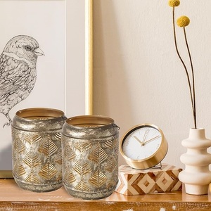 Lanternes de bougie en treillis métallique faites à la main feuillues pots votifs et de bougies décoratifs marocains pour Noël intérieur en or Shabby Chic - Product Image 5