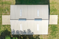 Structure préfabriquée résistante aux ouragans, alimentée à l'énergie solaire, en acier galvanisé durable, à montage rapide, appartement, maison, design moderne du milieu du siècle