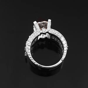 Anillo de Compromiso y Boda de Plata de Ley 925 con Moissanita de Corte Brillante Certificada por GRA de 15g, con Engaste de Garras, para Mujer - Product Image 3