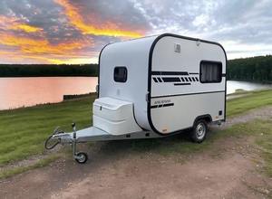 Caravana RV en Venta, Casa Móvil Ideal para Viajes Cómodos y Exploración al Aire Libre - Product Image 3