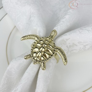 Anneaux de serviette en métal décoratifs conçus pour des présentations de table élégantes, adaptés aux repas quotidiens, aux occasions festives et aux événements spéciaux - Product Image 5