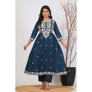 Casual Cotton Embroidered Kurta Set - Product Image 6