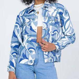 Chaqueta de bombardero de gran tamaño con diseño personalizado para mujer, vaquero lavado Vintage, bordado gráfico, borde crudo, dobladillo, cremallera completa, relleno de algodón - Product Image 5