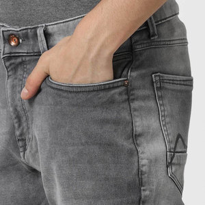 Pantalon jean décontracté avec logo personnalisé imprimé, pantalon jean confortable pour homme en coton de dernière conception - Product Image 6