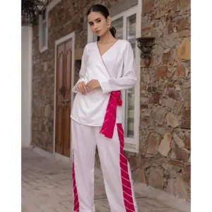 Conjunto de Pijama de Algodón para Mujer Wels, Color Blanco, con Rayas Leheriya - Product Image 4