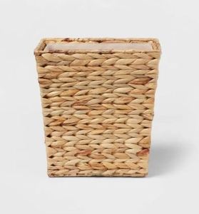 Vente en gros Pot de plantes décoratif pour la décoration de la maison et la décoration de jardin au design unique et luxueux - Product Image 4
