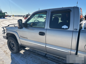 Pick-up GMC Sierra 2500 SLT 4x4 à cabine étendue, modèle 2003, d'occasion de qualité supérieure - Product Image 4