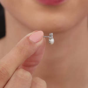 ต่างหูมุกคริสตัลเงินและมีค่า - Product Image 2