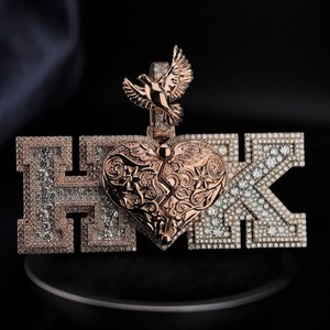 Colgantes y Dijes Finos de Diamantes con Engaste de Bisel, Tipo Religioso Cristiano, Chapado en Oro de 14K, Plata de Ley, Joyería de Lujo - Product Image 5