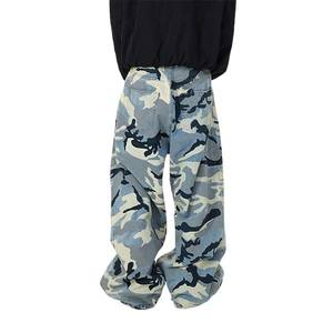 กางเกงยีนส์สีน้ำเงินลายพรางแฟชั่นขนาดใหญ่เสื้อผ้านกลายพรางสตรีทแวร์ลายพรางพร้อมกระเป๋าขากว้าง - Product Image 4