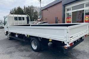 LISTO PARA ENVIAR - Camión Toyota Dyna de 2 toneladas con Powergate, usado, 2023 - Product Image 2