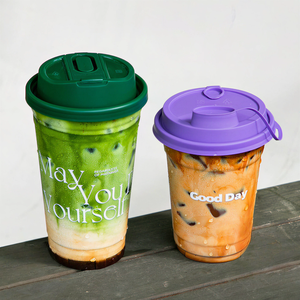 Bicchieri di <span class=keywords><strong>Plastica</strong></span> Usa e Getta Personalizzati all'Ingrosso, Forma a U, 90-32oz, per Caffè Freddo, con Coperchi per Caffetterie - Product Image 1
