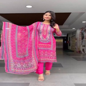 Conjunto Exclusivo de Kurti y Dupatta para Mujer, Kurti Rosa Premium de Diseñador con Estampado Digital Colorido, Ropa Étnica Tradicional Elegante - Product Image 5