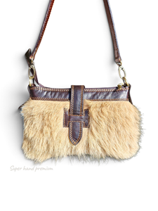 Sac bandoulière/à l'épaule de haute qualité en cuir véritable avec garniture en fausse fourrure vintage, fermeture éclair, sangle unique pour femmes - Product Image 1