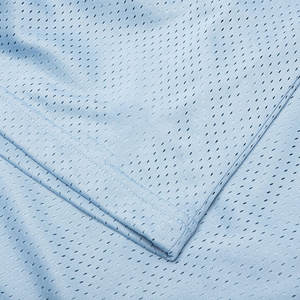 Pantalones cortos de malla de doble capa para hombre de alta calidad Premium tela transpirable suave pantalones cortos personalizados para gimnasio ropa deportiva y moda de calle - Product Image 4